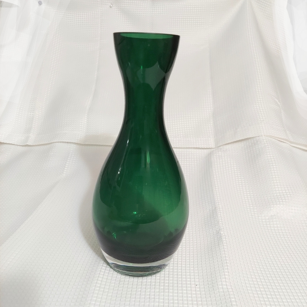Emerald Diva Crate & Barrel Glass Floral Vase Clear Bottom Poland
